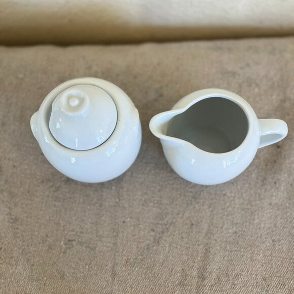 Vintage 1998 White Porcine Sugar & Creamer Coffee Set - Picture 2 of 9